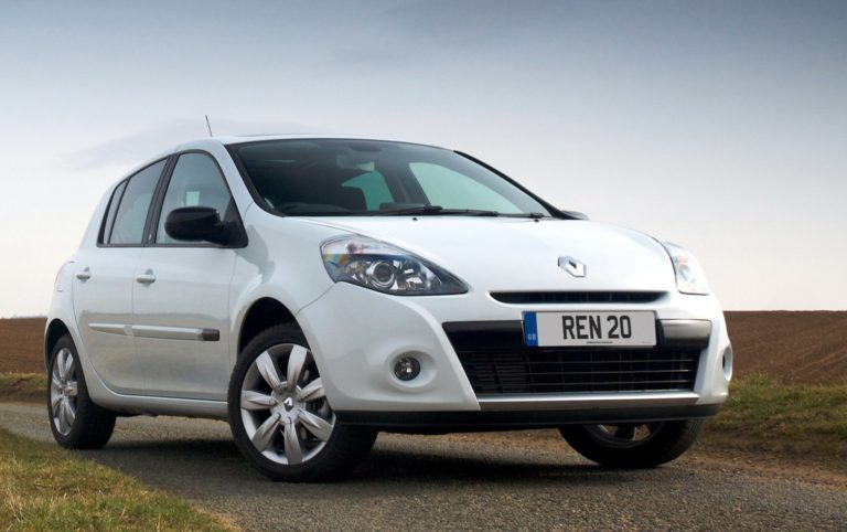 Renault Clio III, X85 Engine Oil Capacity [Update 2024] ❤️