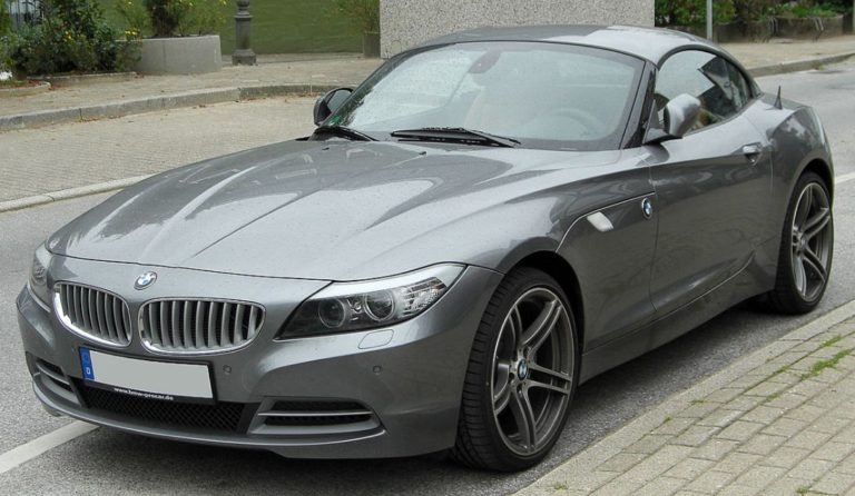 BMW Z4 engine oil capacity