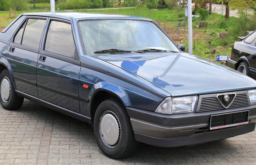 Alfa Romeo75 engine oil capacity