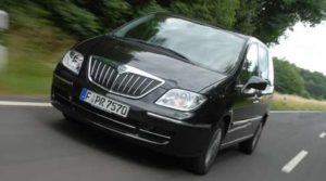 Lancia Phedra engine Oil capacity
